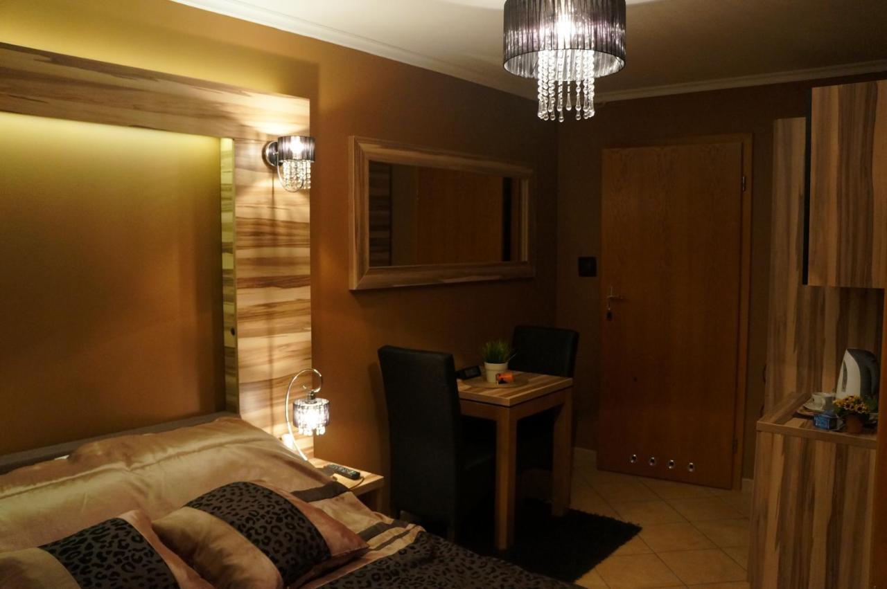 Pokoje Goscinne Atol Hel Extérieur photo