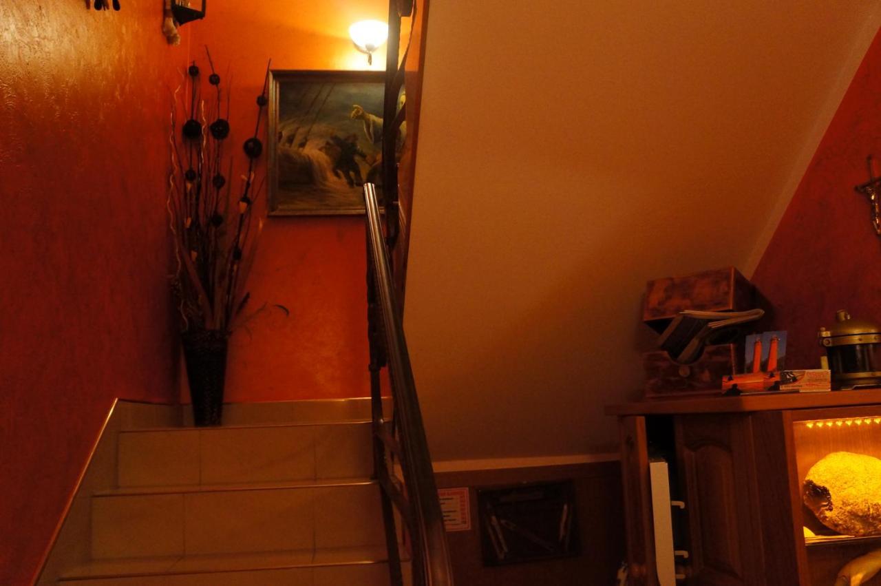 Pokoje Goscinne Atol Hel Extérieur photo