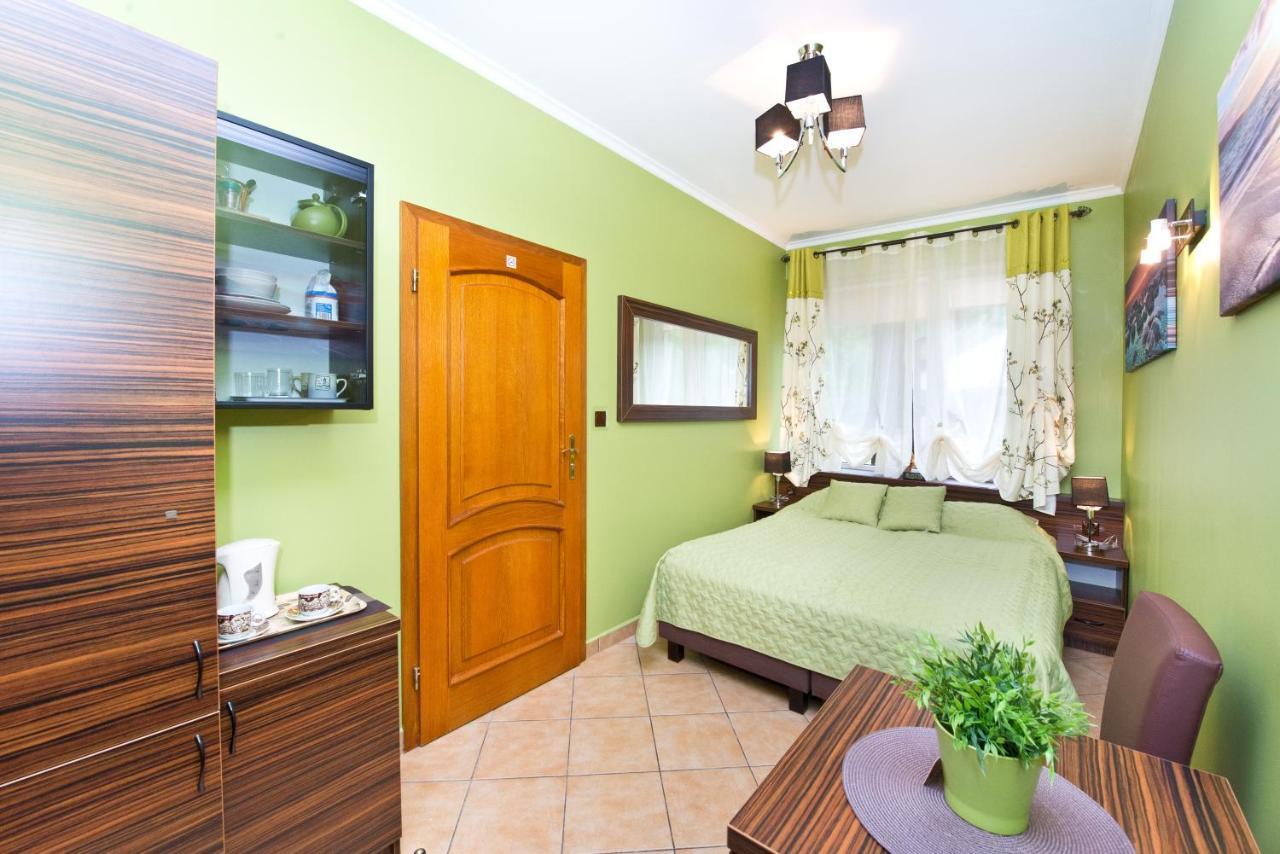 Pokoje Goscinne Atol Hel Extérieur photo