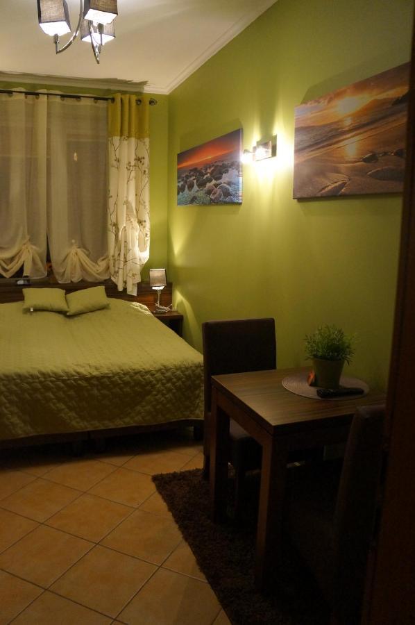Pokoje Goscinne Atol Hel Extérieur photo